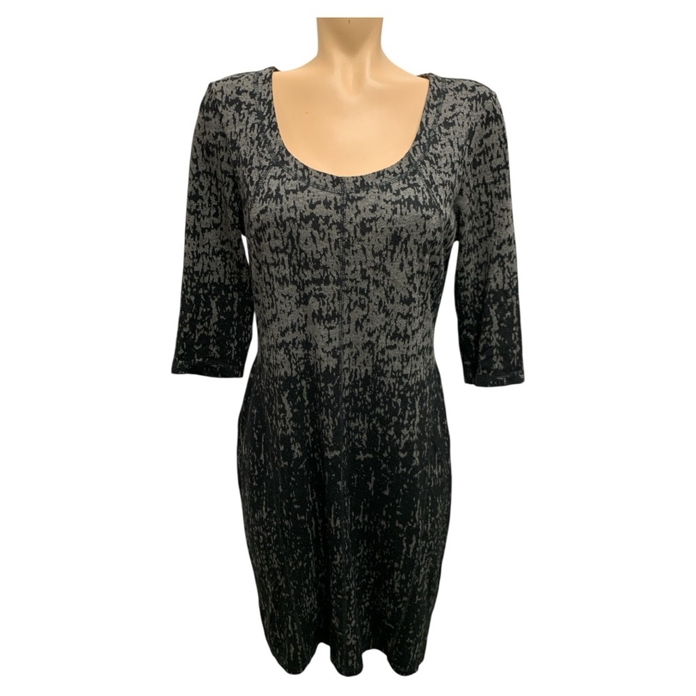 Tonia Debellis size Medium